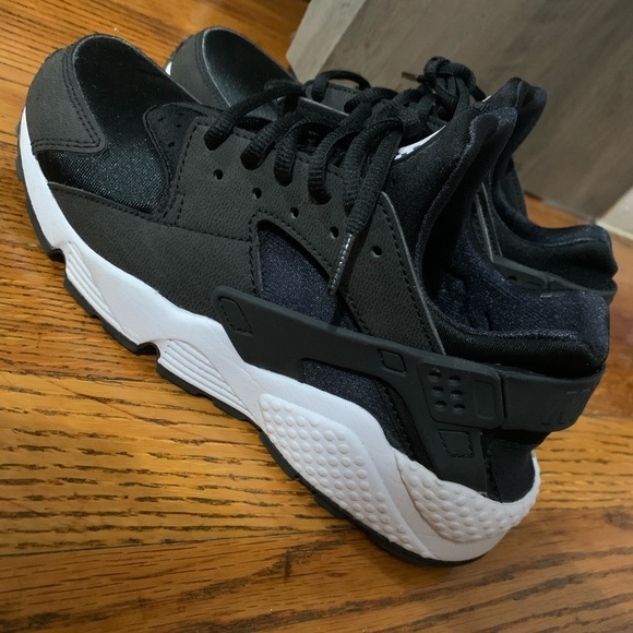 nike huarache size 7.5